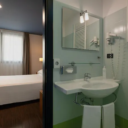 Hotel Romeo E Giulietta Residenze Check-in Presso Toscanini