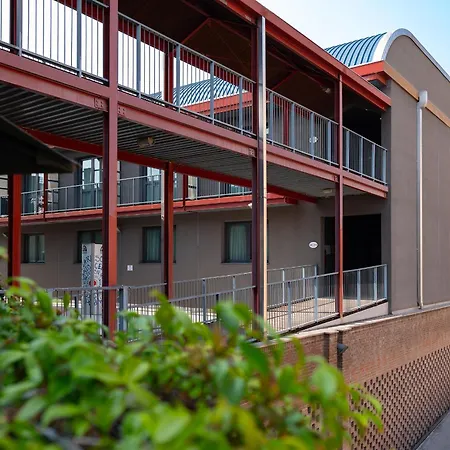 Romeo E Giulietta Residenze Check-in Presso Toscanini Hotel Parma