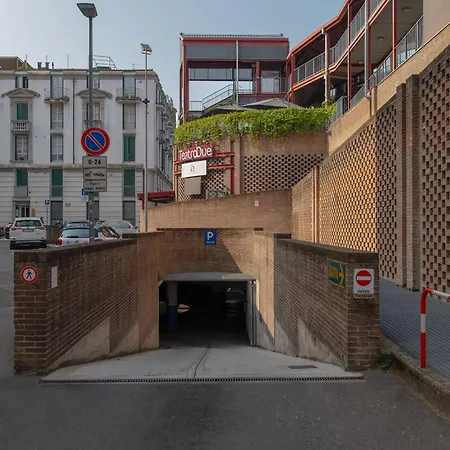 Romeo E Giulietta Residenze Check-in Presso Toscanini * Parma