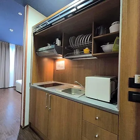 Romeo E Giulietta Residenze Check-in Presso Toscanini Готель