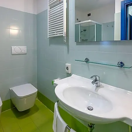 Romeo E Giulietta Residenze Check-in Presso Toscanini Готель Парма