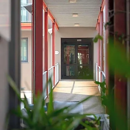 Romeo E Giulietta Residenze Check-in Presso Toscanini Готель
