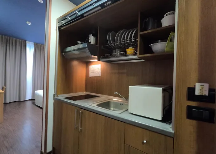 Romeo E Giulietta Residenze Check-in Presso Toscanini Hotel